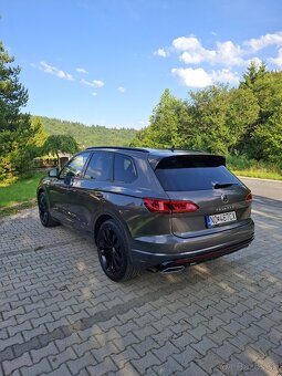 VW Touareg R-Line 3.0 V6 210 KW - 4