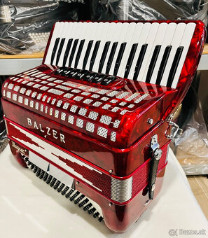 Predám krásny Taliansky akordeón Balzer Wagner 96 basový, to - 4