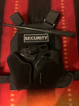 Obušok,vesta a púzdra - 4