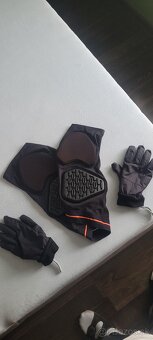 Predám chrániče na zadok - 4