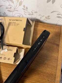 Panasonic FZ-M1 s príslušenstvom - 4