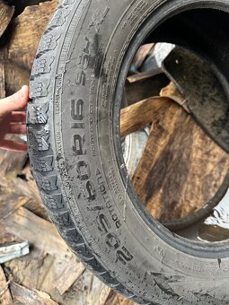 205/60 r16 Nokian  zimne - 4
