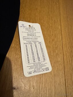 nova cierna sukna v.40 - 4