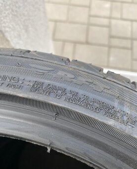 215/40/18 run flat Bridgestone POTENZA - 4