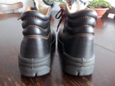 Zimné kožené topánky - Artra - 38 - 4