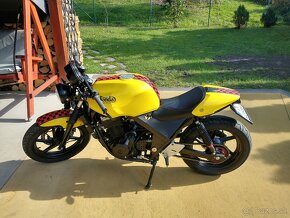 Honda CB - 4