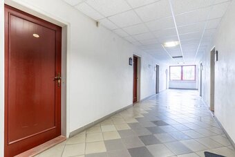 BC TOMÁŠIKOVA - kancelária na prenájom, 99€ vrátane energií - 4