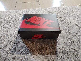 Jordan 1 low retro og sp - 4