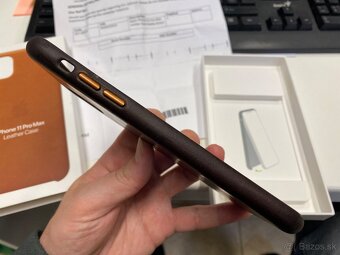 Kryt 11 Pro Max Originál - 4