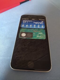 Apple iPhone SE (2020) - 4