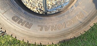 Goodyear 235/75/17,5 - 4