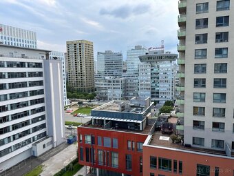 Centrum / krásny 2 izbový byt s parkovaním - 4
