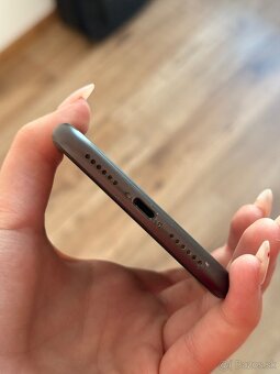Iphone 11 - 4