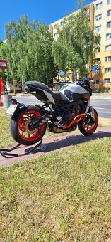 Yamaha MT 09 AKRAPOVIČ - 2020 - 4