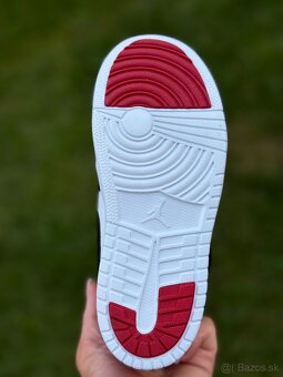 SKY JORDAN 1 - 4