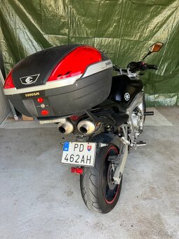 Yamaha Fazer 600 - 4