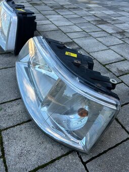 Predne svetlomety vw T5 - 4