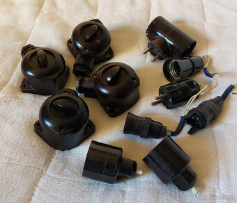 Predám bakelitové vypínače - 4