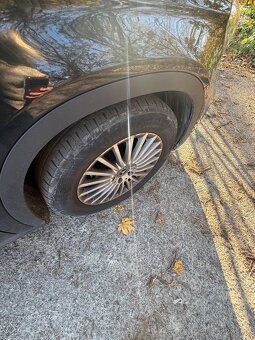 Mercedes-Benz GLA 180 d - 4