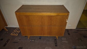 Predam starožitný nábytok - 4