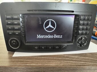 Navigácia MERCEDES - 4