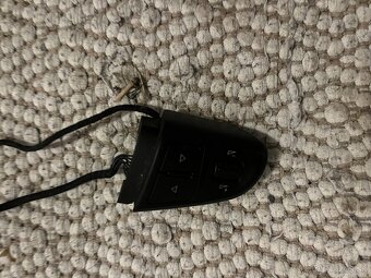 Tlačidlá multifunkcie volantu superb2 - 4