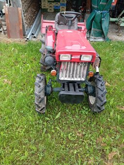 Malo traktor KUBOTA 7000 - 4
