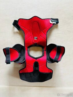 Predám chrániče ramien CCM Jetspeed FT680 SR nové - 4