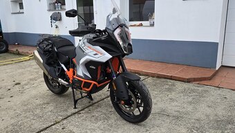 KTM 1290 SUPER Adventure S (2023) za 14 500 €? - 4
