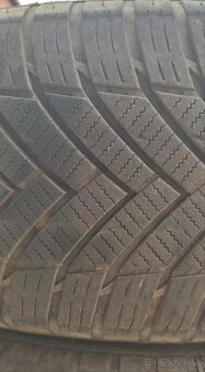 215/60r17 - 4