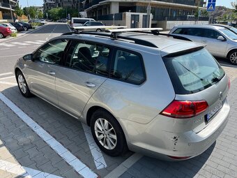 Volkswagen Golf - 4