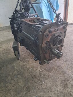Predam prevodovky a medziskrine po GO na ZETOR - 4