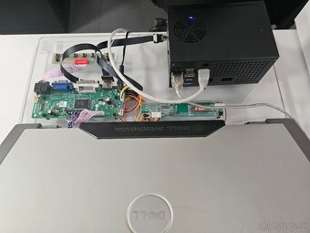 Predám Raspberry Pi4B s SSD diskom 300 GB - 4