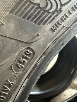 245/45r19 - 4