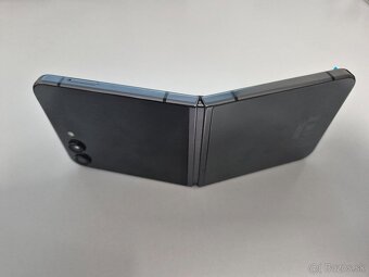 Samsung Z flip5 - 4