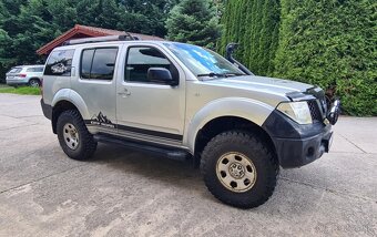 Nissan Pathfinder 2,5dci 4x4 128kw - 4