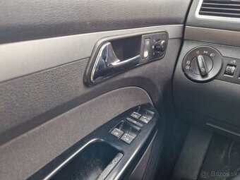 VW Touran 2L TDi 103kW r. 2004 - 4
