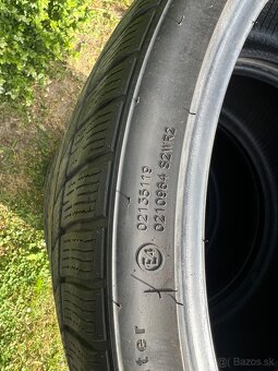 265/30 R20 - 4