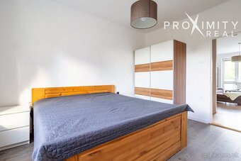 Štýlový 2-izbový byt s balkónom na skvelej adrese - 4