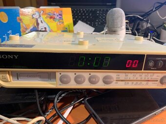 kuchynské rádio SONY ICF-C560l za 20 - 4