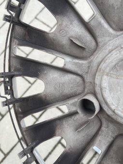 Puklice VW ,kryty kolies r15" - 4