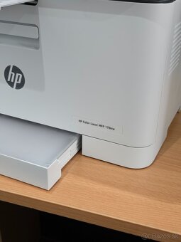 HP Color LaserJet MFP178MW - 4