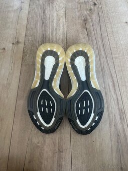 Tenisky Adidas Ultraboost - 4