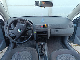 Nepojazdna Skoda Fabia 1.2 HTP, 2004 - 4