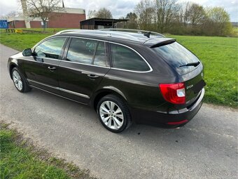 Superb 2.0TDI 125KW DSG - 4