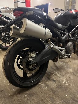 ducati monster 696 - 4