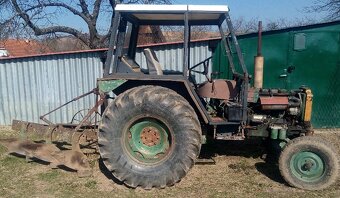 Predám traktor ZETOR stvorvalec, bez TP a ŠPZ. Traktor poj - 4