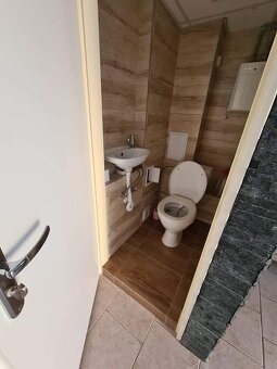NA PRENÁJOM moderne zrekonštruovaný priestor - 4