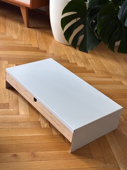 Stojan pod monitor so zásuvkou ELLOVEN - 4