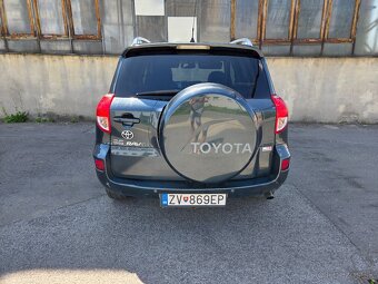 Toyota Rav4 2.2D-4x4 - 4